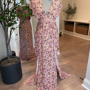 Elegant Saylor Floral Maxi Dress